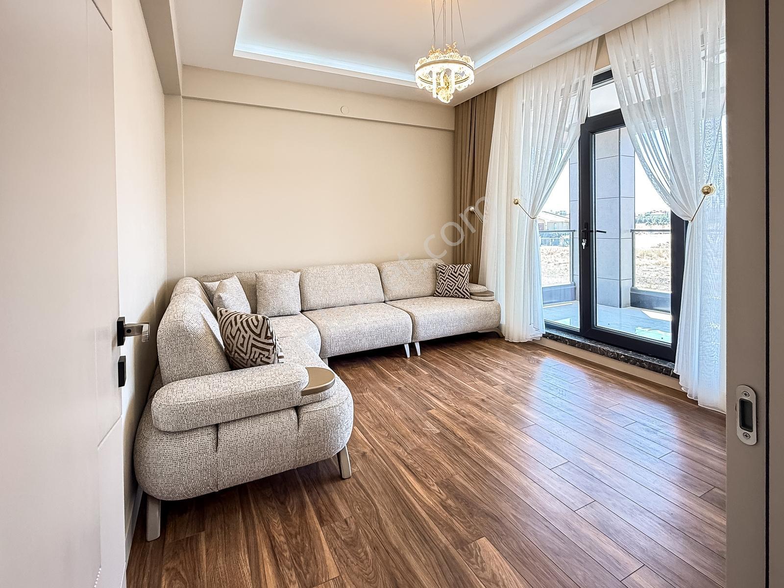 Hacılar Site İçinde 4+1 Villa 750 M2 Arsa 500 M2 Bahçeli — fotoğraf 31