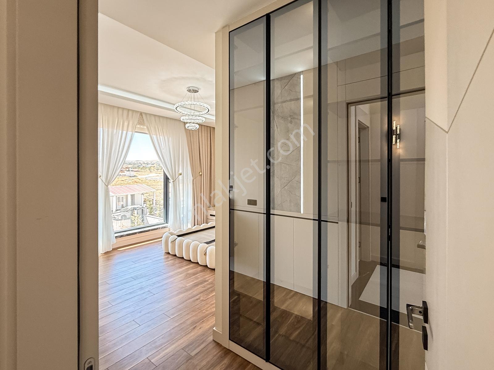Hacılar Site İçinde 4+1 Villa 750 M2 Arsa 500 M2 Bahçeli — fotoğraf 34