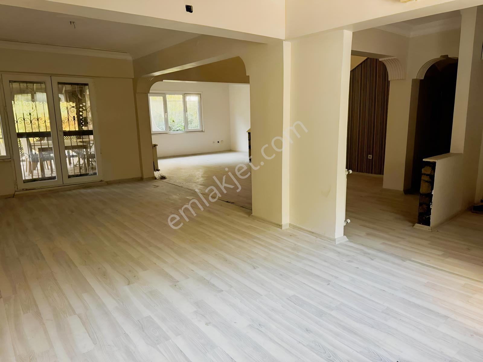 Beylikdüzü Sahil Mahallesi Denize Sıfır 6+1 Satılık Villa — fotoğraf 8
