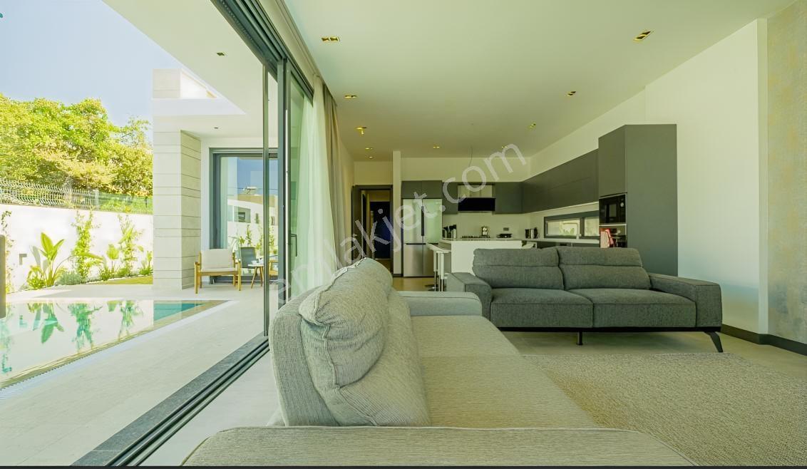Yalıkavak'ta 550 M2 Arsa İçerisinde 3+1 Tek Katlı Lüx Villa ! — fotoğraf 7