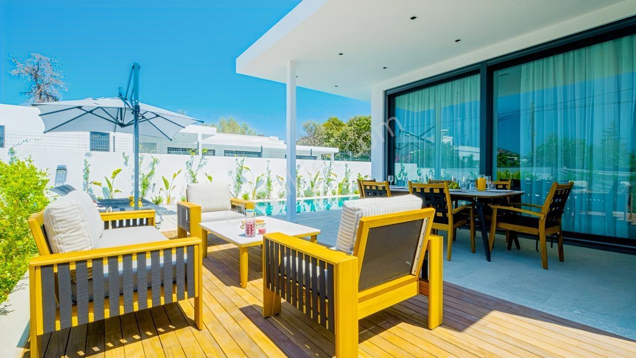 Yalıkavak'ta 550 M2 Arsa İçerisinde 3+1 Tek Katlı Lüx Villa ! — fotoğraf 11
