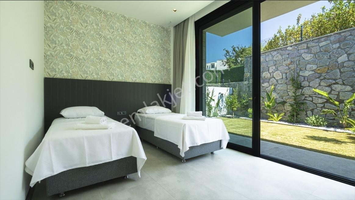 Yalıkavak'ta 550 M2 Arsa İçerisinde 3+1 Tek Katlı Lüx Villa ! — fotoğraf 16