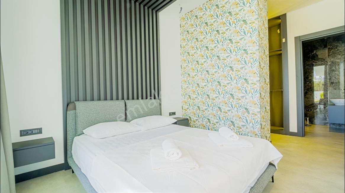 Yalıkavak'ta 550 M2 Arsa İçerisinde 3+1 Tek Katlı Lüx Villa ! — fotoğraf 28