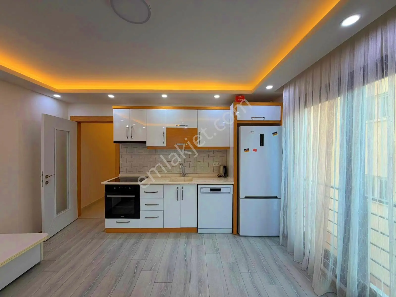Didim Efeler 'de Emin Oto Arkasında Satılık Eşyalı 2+1 Daire — fotoğraf 4