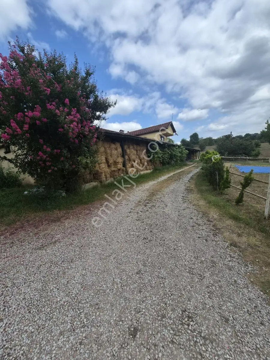 Satılık ` Villa İmarlı Arsa /kartepe İbrikdere Mahallesi. — fotoğraf 9