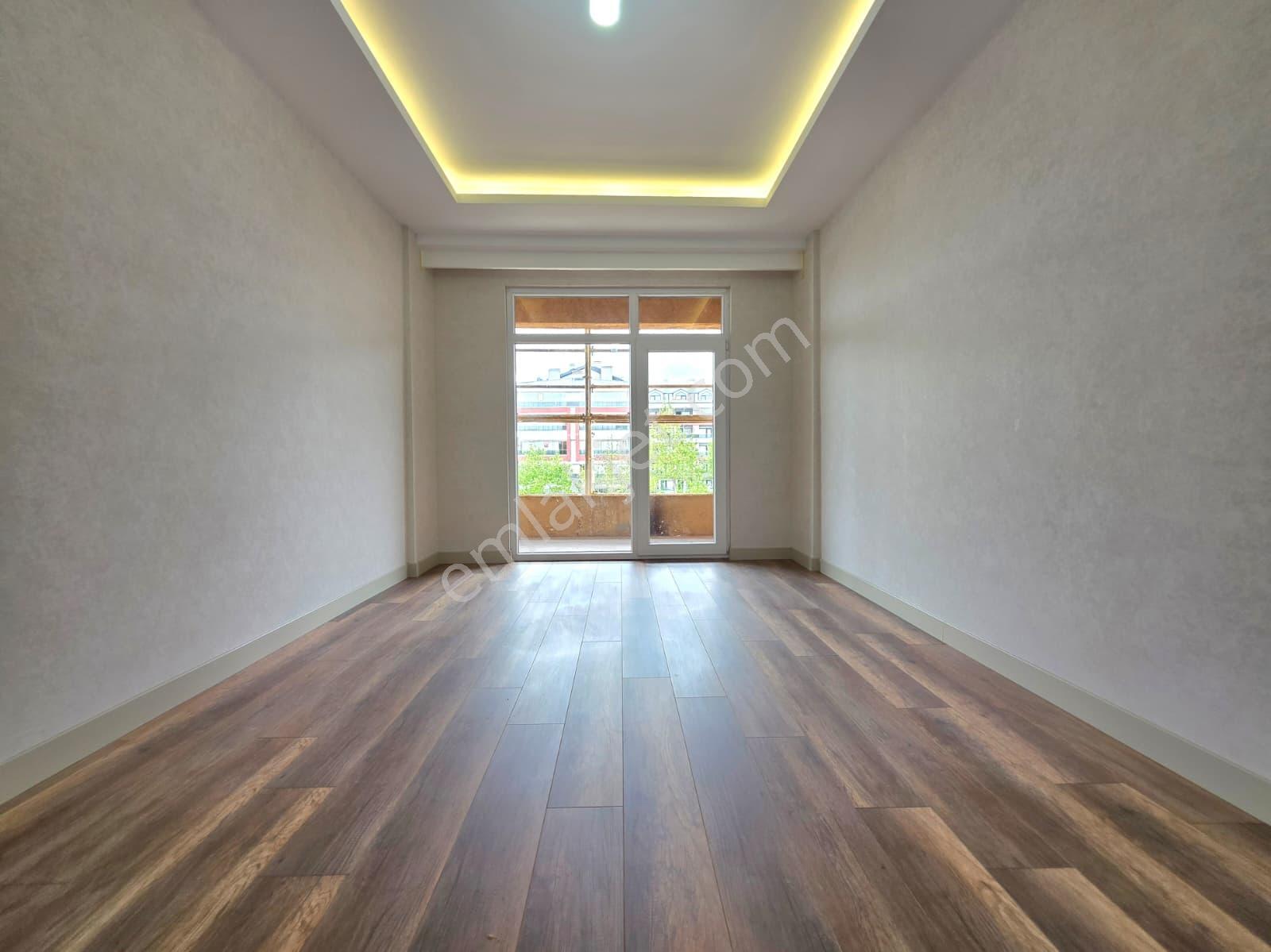 Yüksel Şahin'den Piri Reis Tramvay Durağı Civarı Sıfır 2+1 Daire — fotoğraf 4