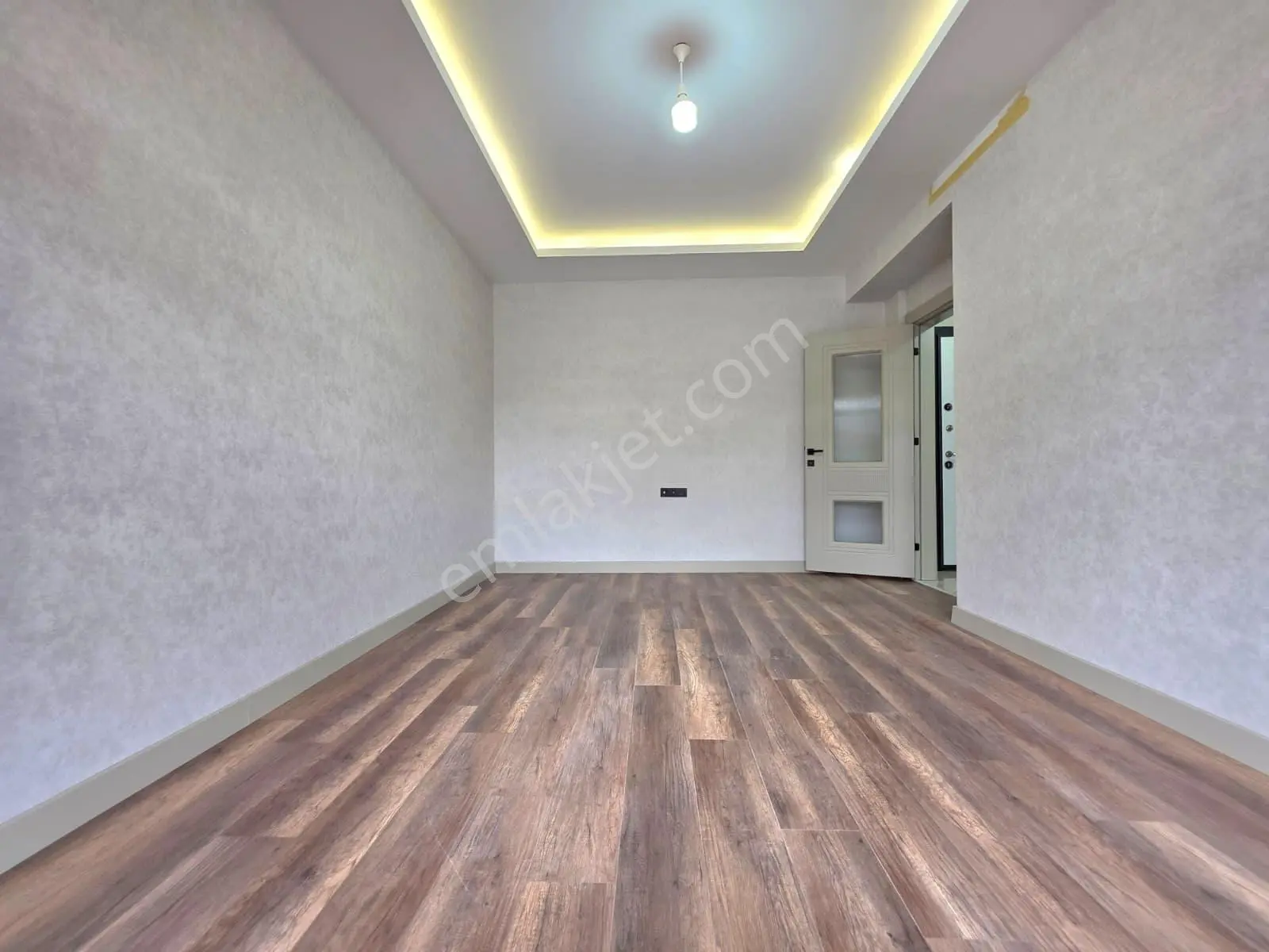 Yüksel Şahin'den Piri Reis Tramvay Durağı Civarı Sıfır 2+1 Daire — fotoğraf 8