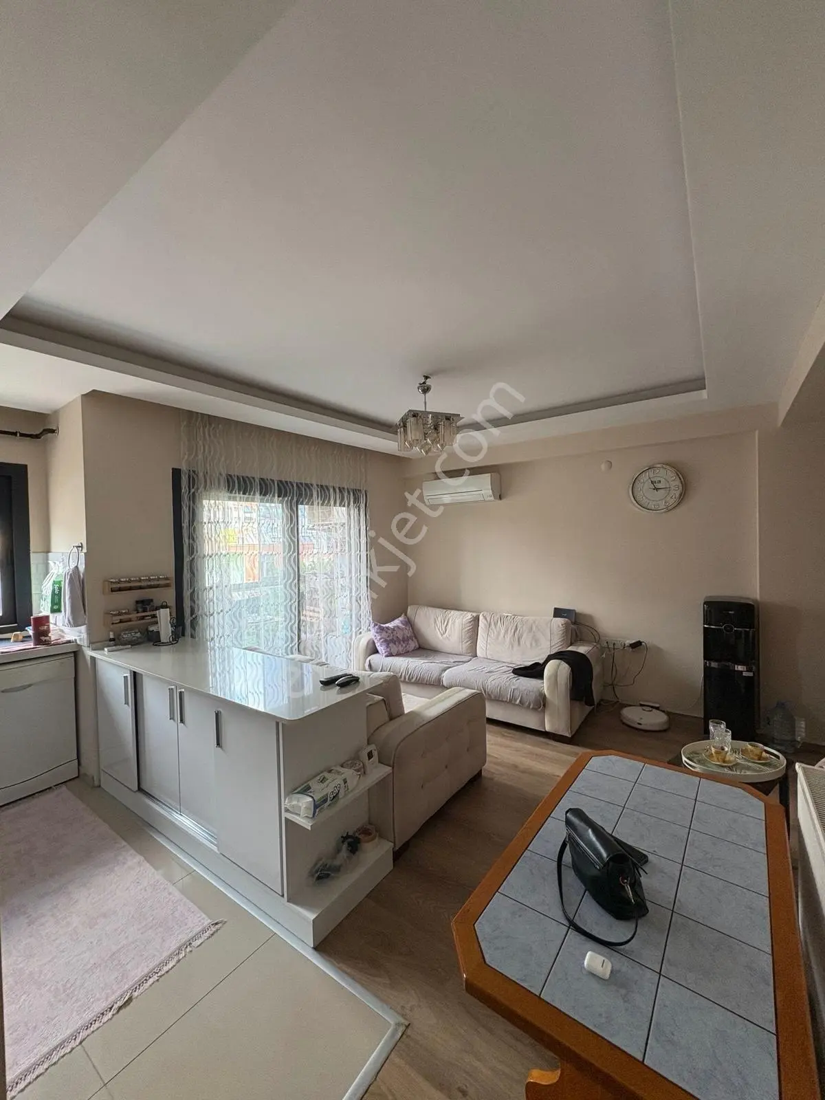 Ordu Cad. Ve Anadolu Cad. Yakını Ara Kat Kombili 2+1 6 Yaş Bina — fotoğraf 2