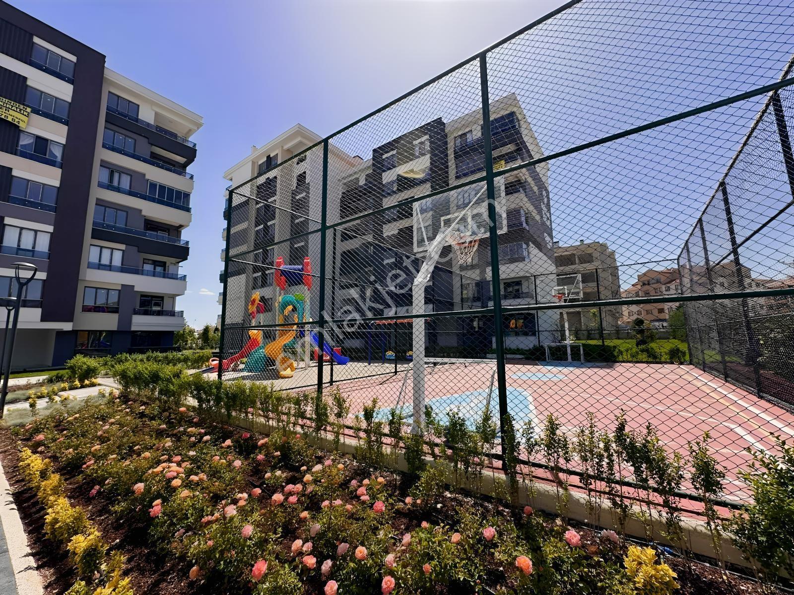 ---kristal Palace--- Satılık Arakat 4+1 Daire — fotoğraf 4