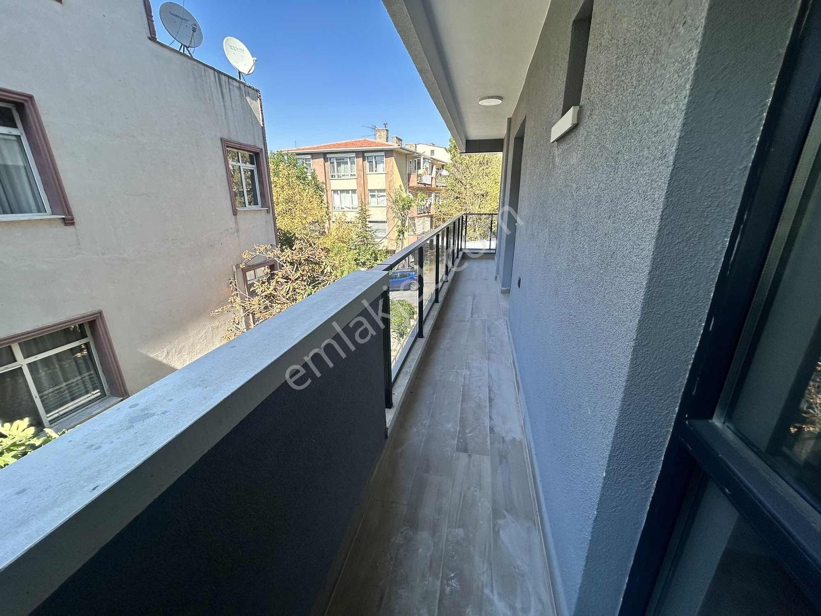 Ankalife'tan Metro Yakını Satılık 2+1 Daire — fotoğraf 12