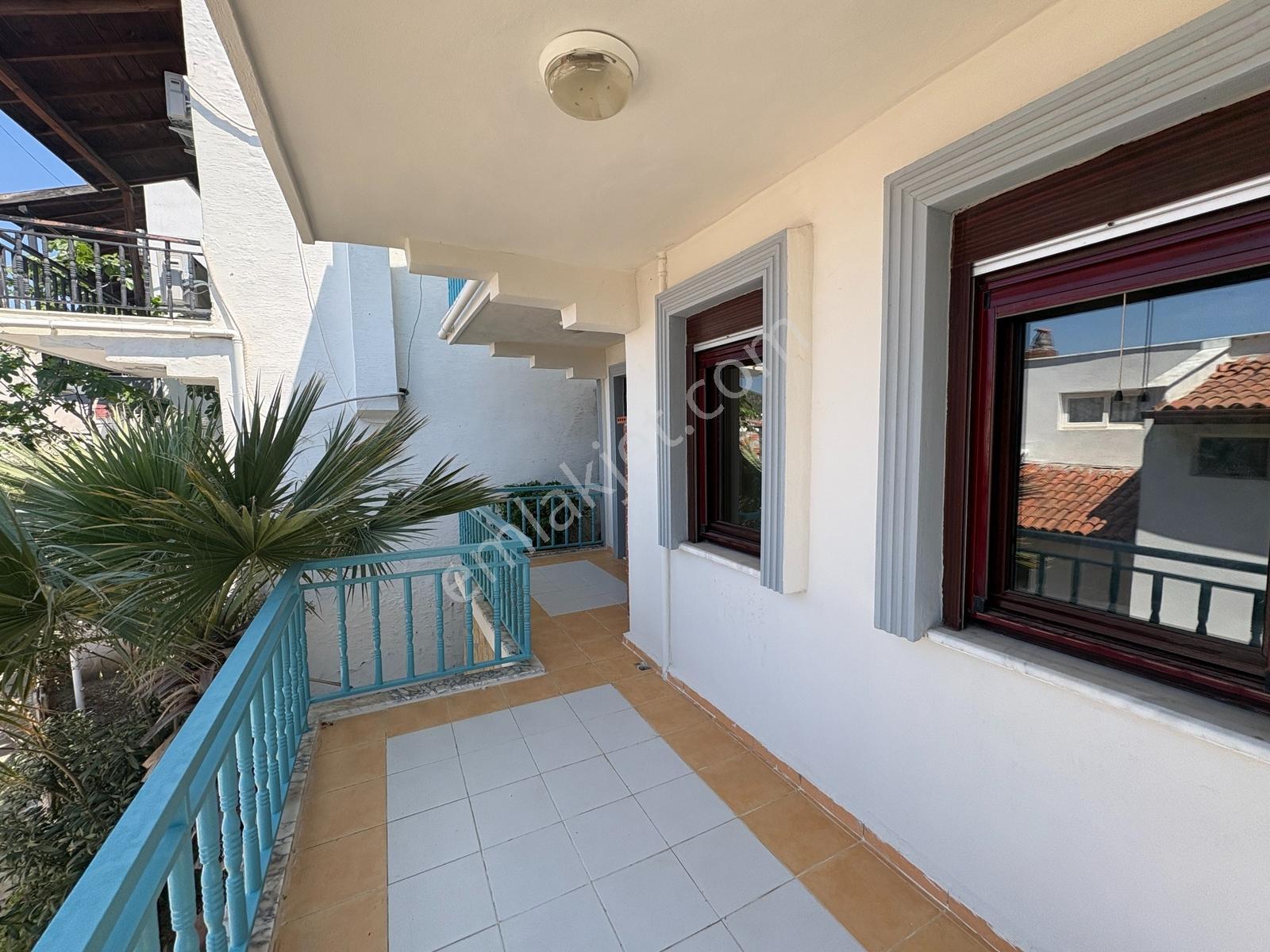 Kuşadası'nda Denize Yürüme Mesafesinde Satılık 4+1 Villa — fotoğraf 18