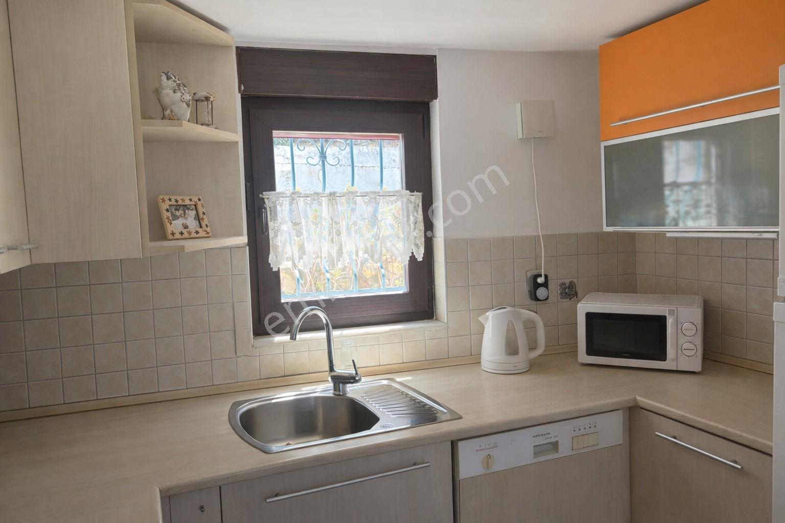 Kuşadası'nda Denize Yürüme Mesafesinde Satılık 4+1 Villa — fotoğraf 19