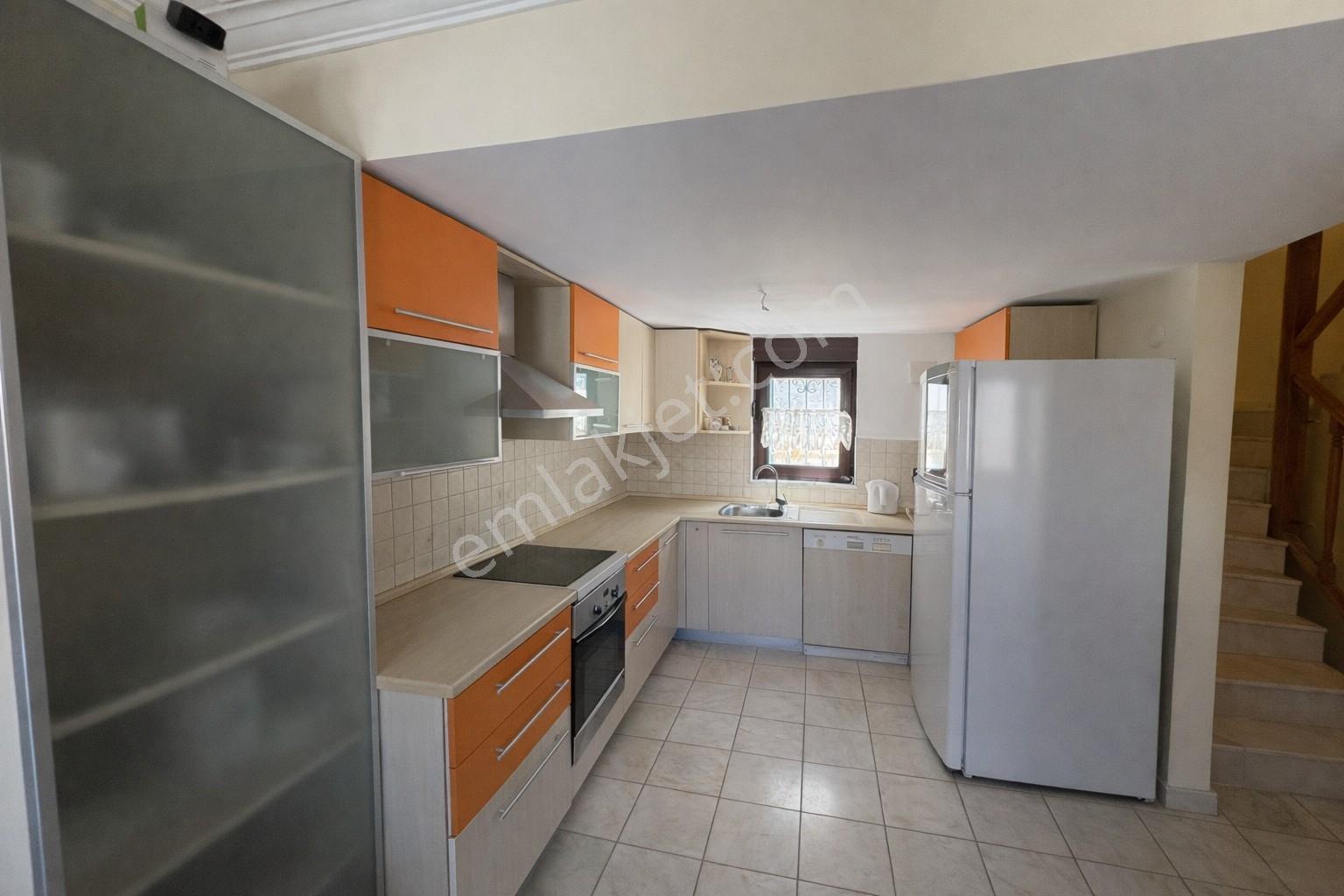 Kuşadası'nda Denize Yürüme Mesafesinde Satılık 4+1 Villa — fotoğraf 20