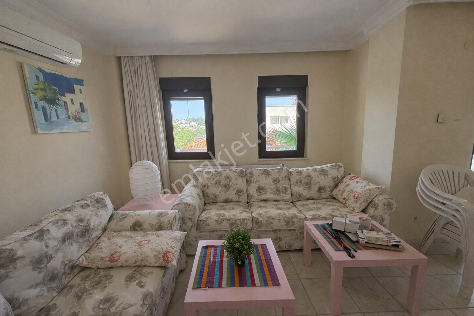 Kuşadası'nda Denize Yürüme Mesafesinde Satılık 4+1 Villa — fotoğraf 23