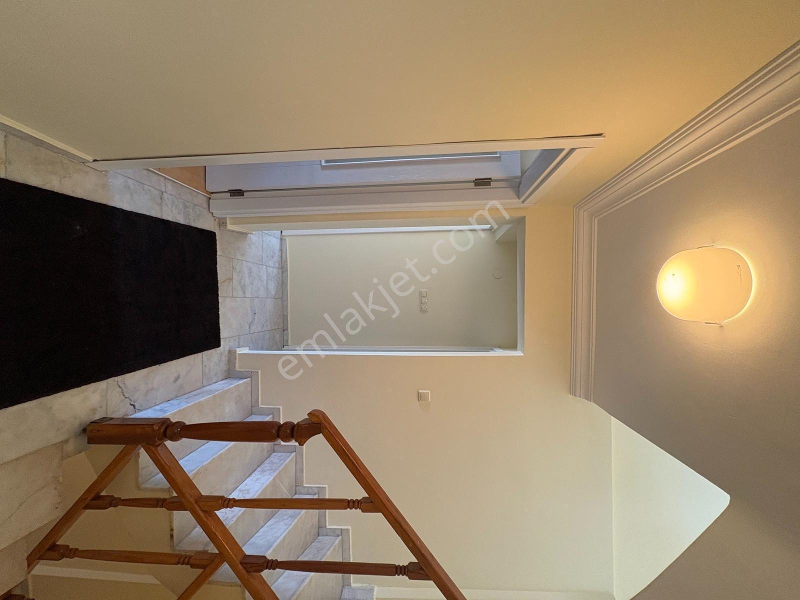 Kuşadası'nda Denize Yürüme Mesafesinde Satılık 4+1 Villa — fotoğraf 28