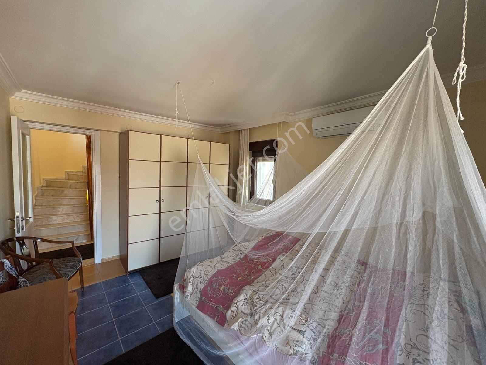 Kuşadası'nda Denize Yürüme Mesafesinde Satılık 4+1 Villa — fotoğraf 30