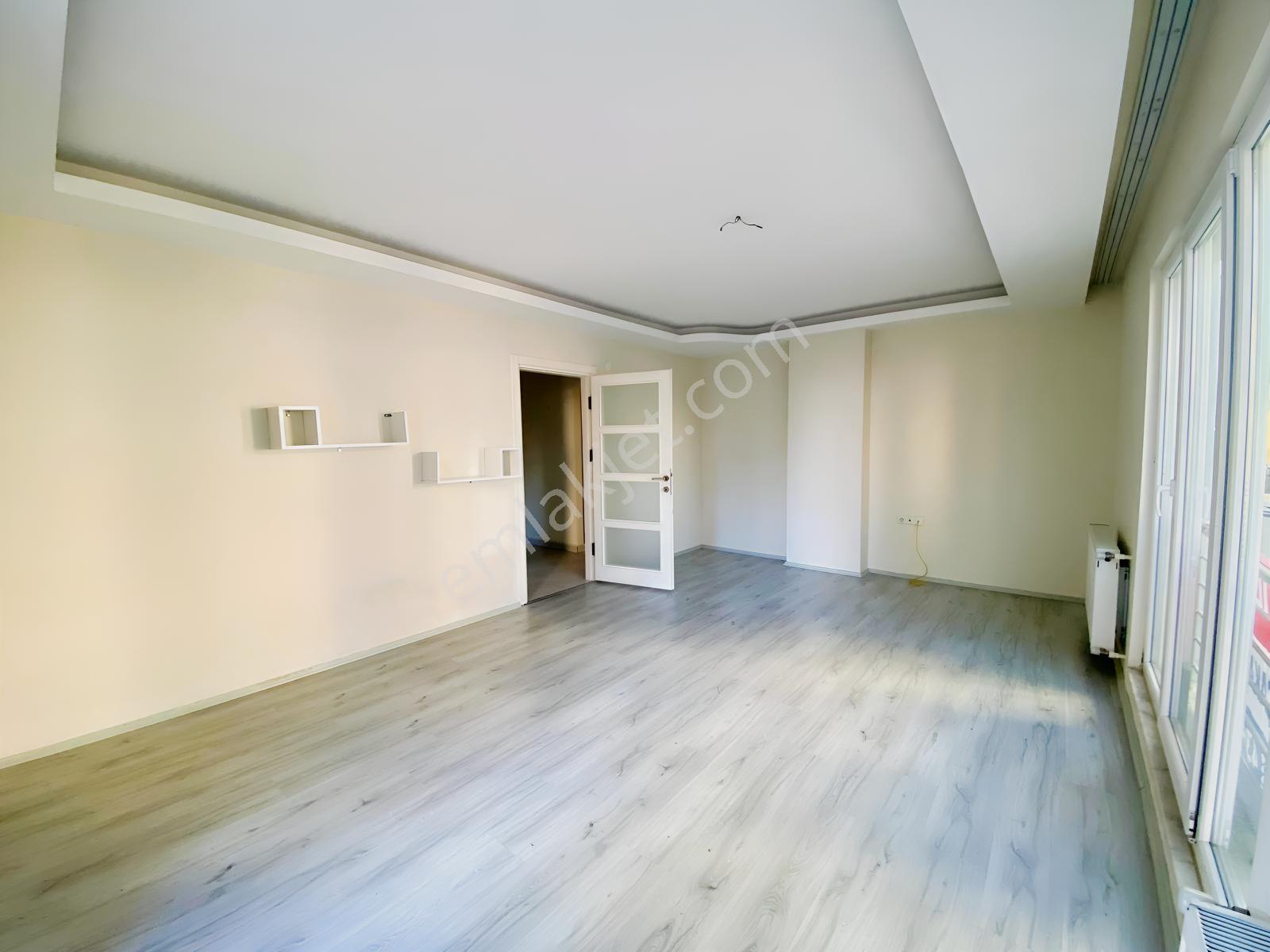 Yenimahallede Geniş 2+1, Ayrı Mutfaklı, Ebeveyn Banyolu Daire — fotoğraf 4