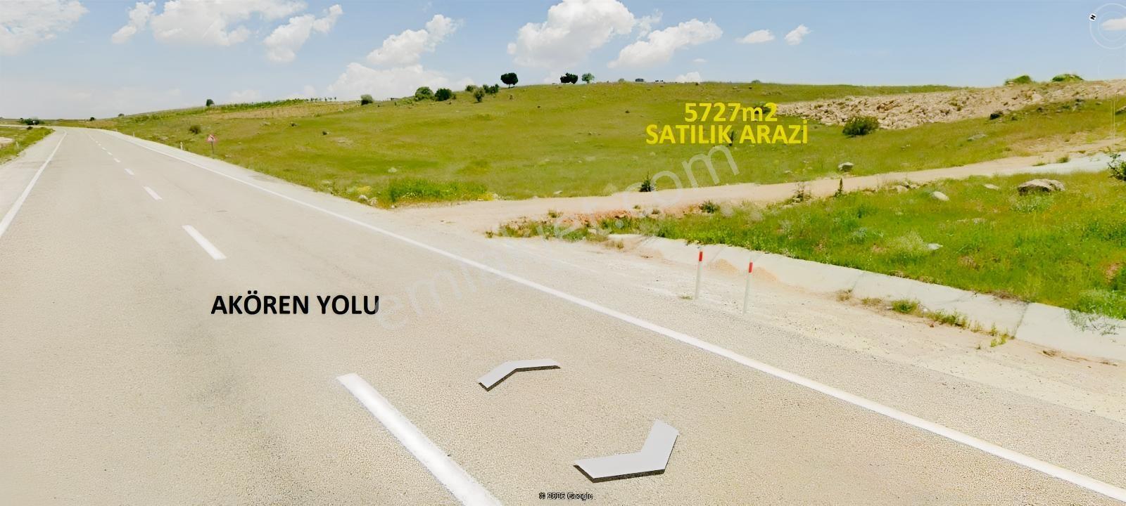Akören Tülce'De Yol Kenarında 5727M2 Satılık Tarla