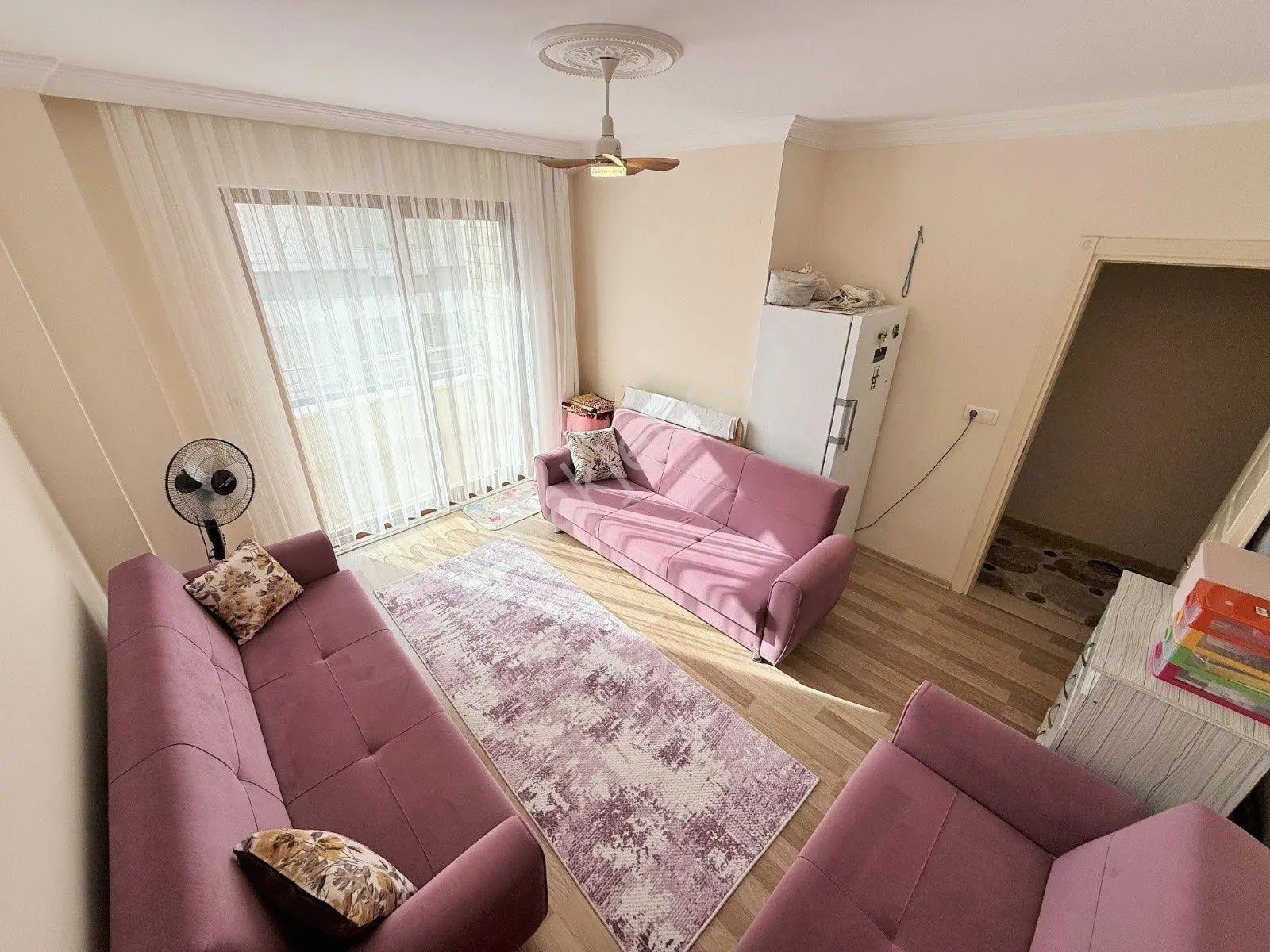▀güç'ten▀ Altınkum'da Ön Cephe Ebeveynli Ara Kat Geniş 3+1 Daire — fotoğraf 25