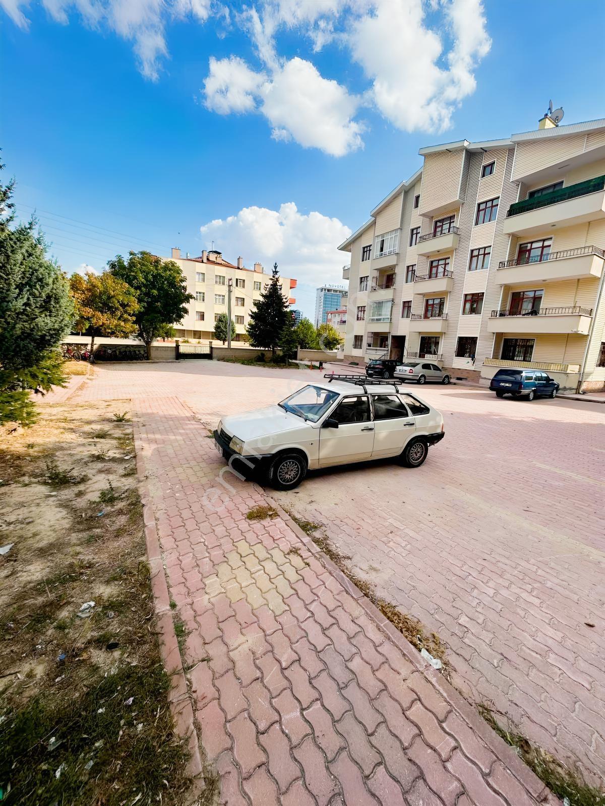 Cengizler'den Akşemsettin'de 3+1 Satılık Sonkat Daire — fotoğraf 2
