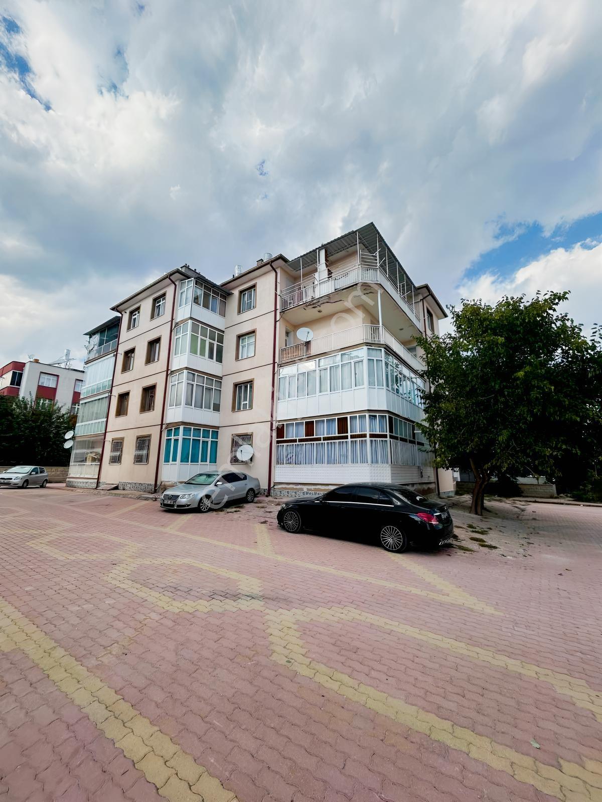 Cengizler'den Akşemsettin'de 3+1 Satılık Sonkat Daire — fotoğraf 3