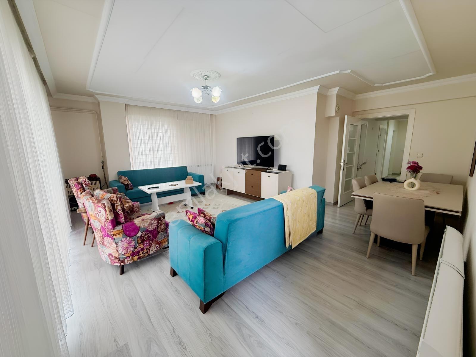 Cumayeri Merkezde 155 M² Geniş Ve Ferah 3+1 Satılık Daire — fotoğraf 3