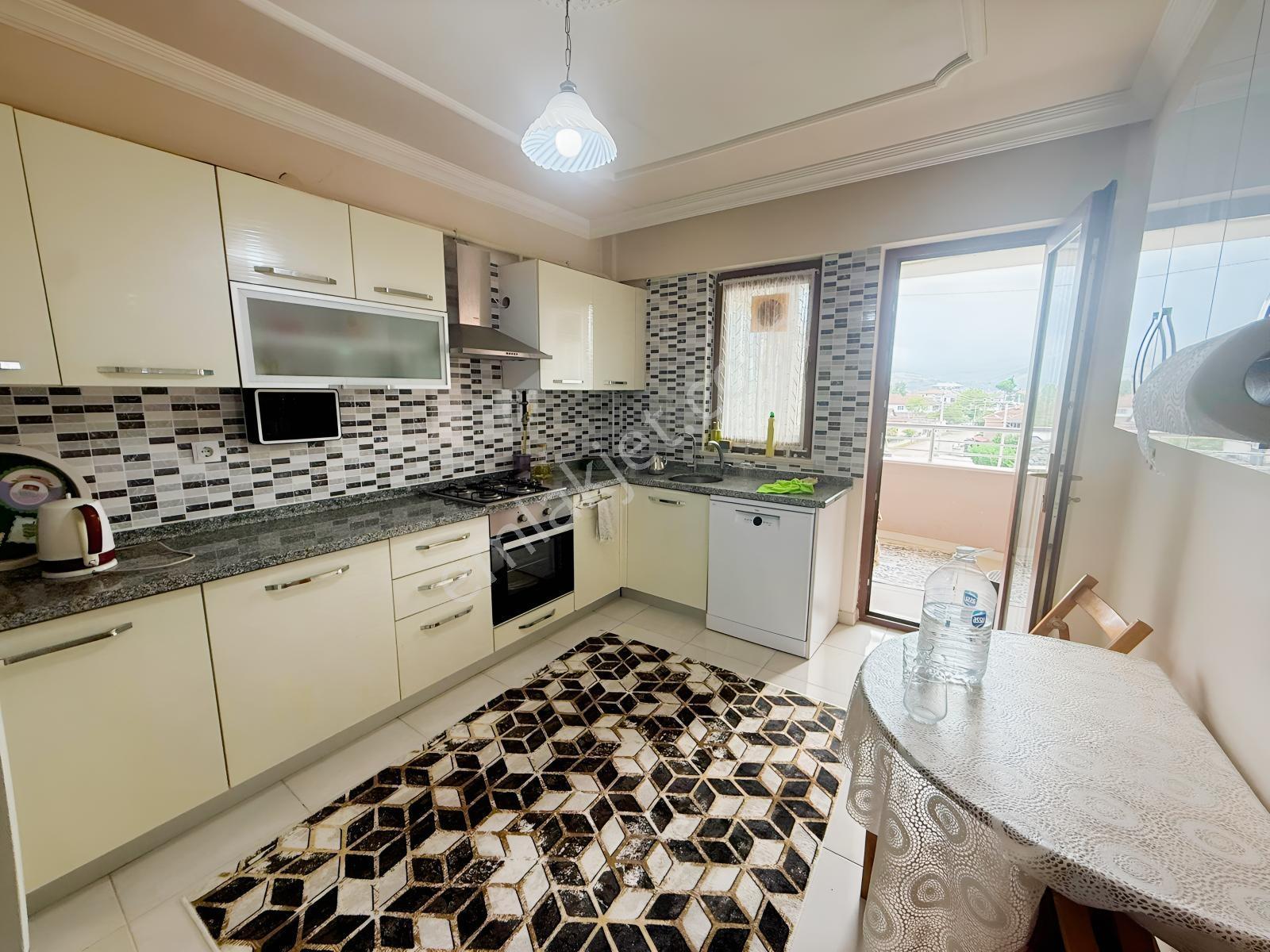 Cumayeri Merkezde 155 M² Geniş Ve Ferah 3+1 Satılık Daire — fotoğraf 6