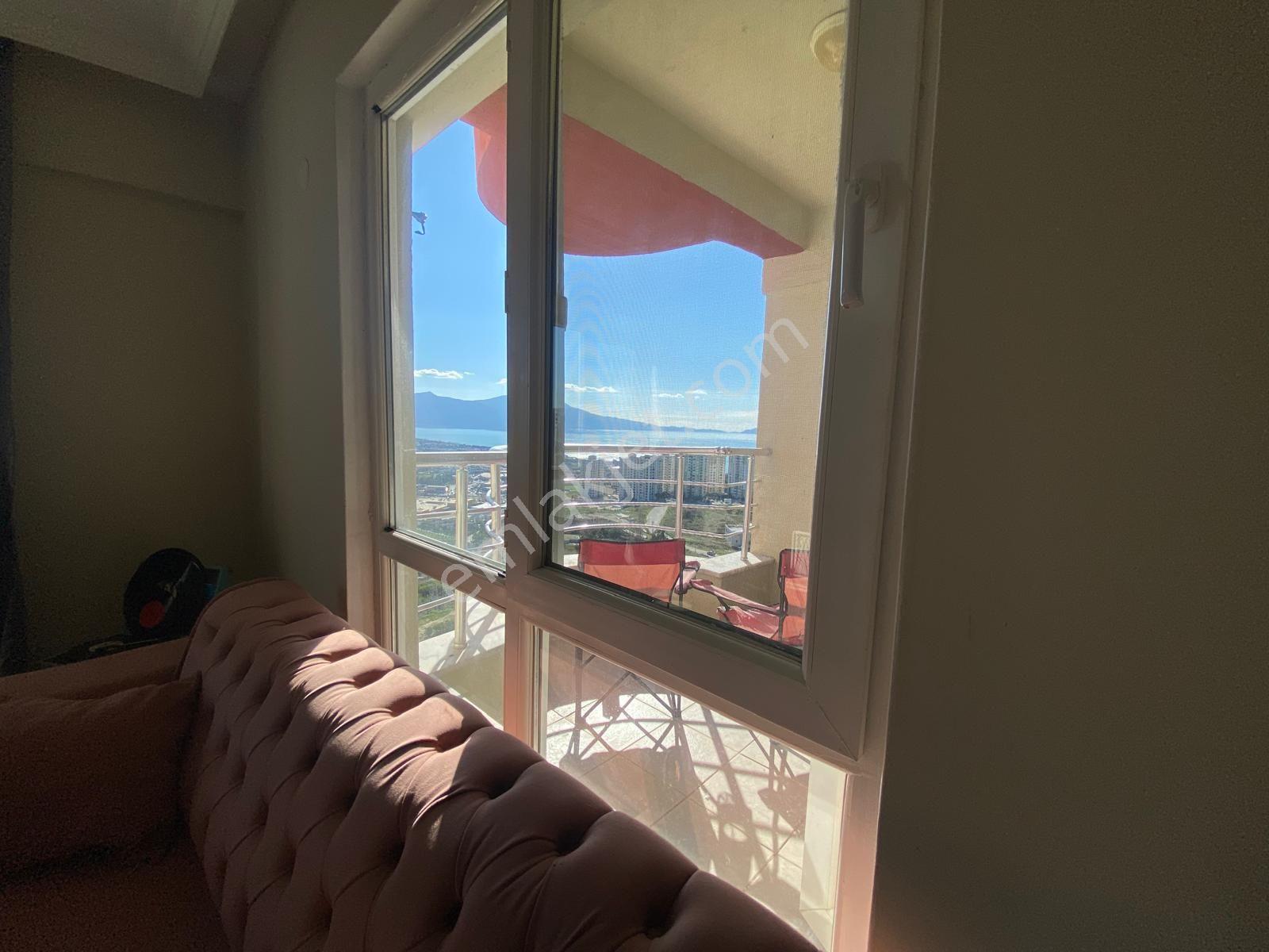 Kuşadası Değirmendere Uydukent'te Deniz Manzaralı 2+1 Boş Satılık — fotoğraf 8