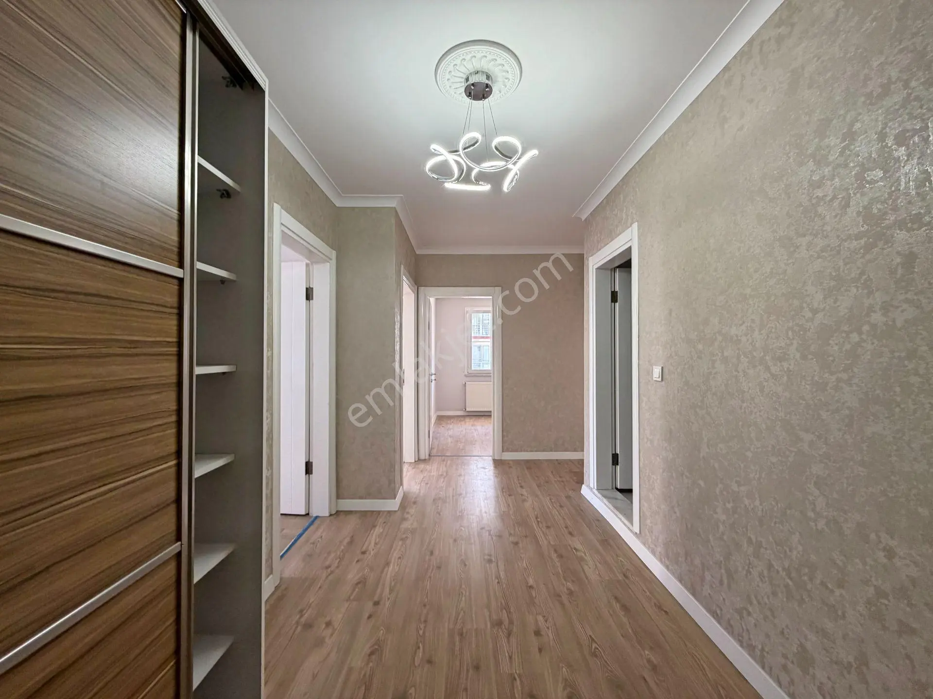 ▀ Güç'ten İkizçay'da Ara Kat Ebeveynli Modern Lüx Tasarımlı 2+1 Daire — fotoğraf 10