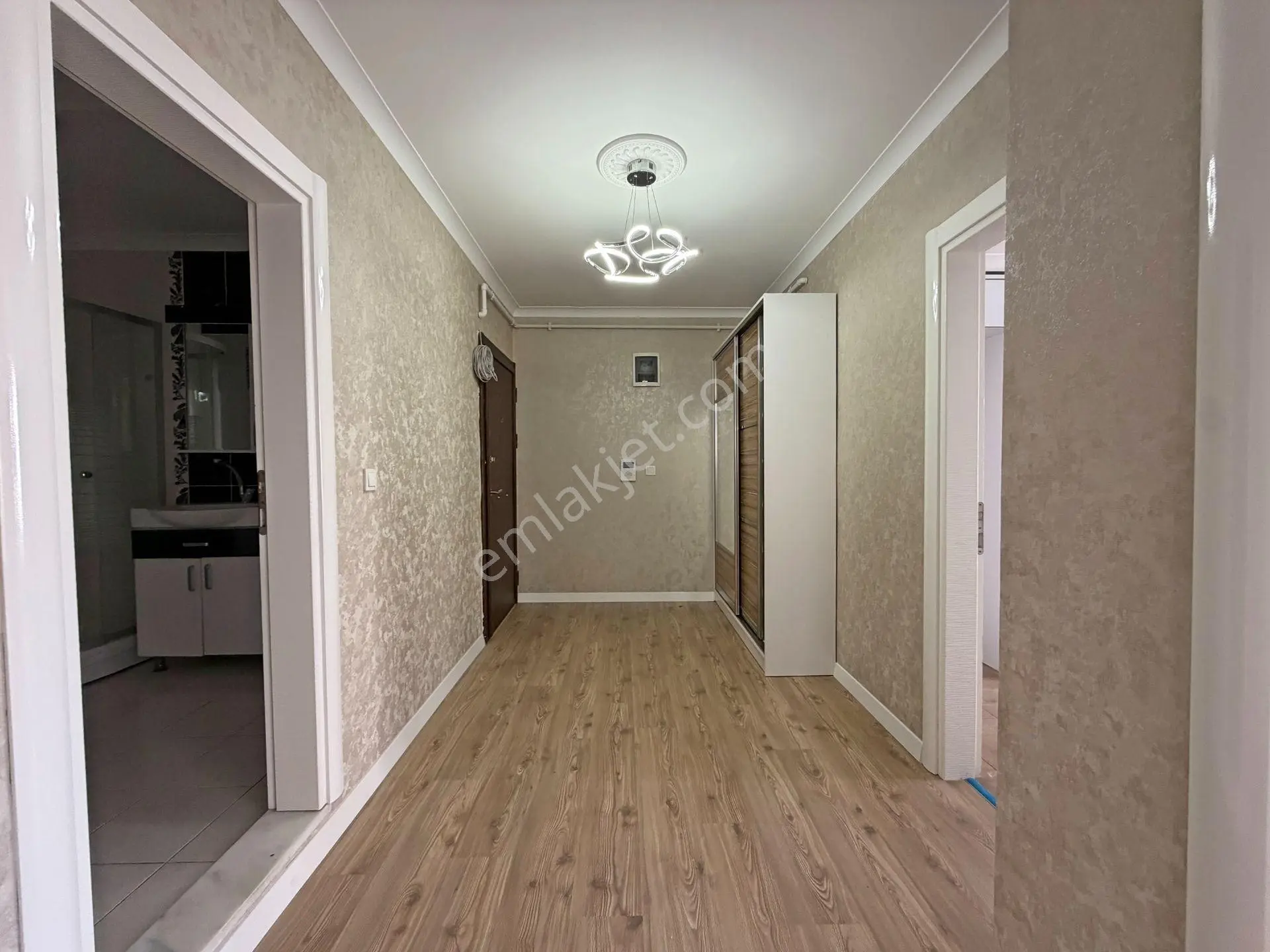 ▀ Güç'ten İkizçay'da Ara Kat Ebeveynli Modern Lüx Tasarımlı 2+1 Daire — fotoğraf 11