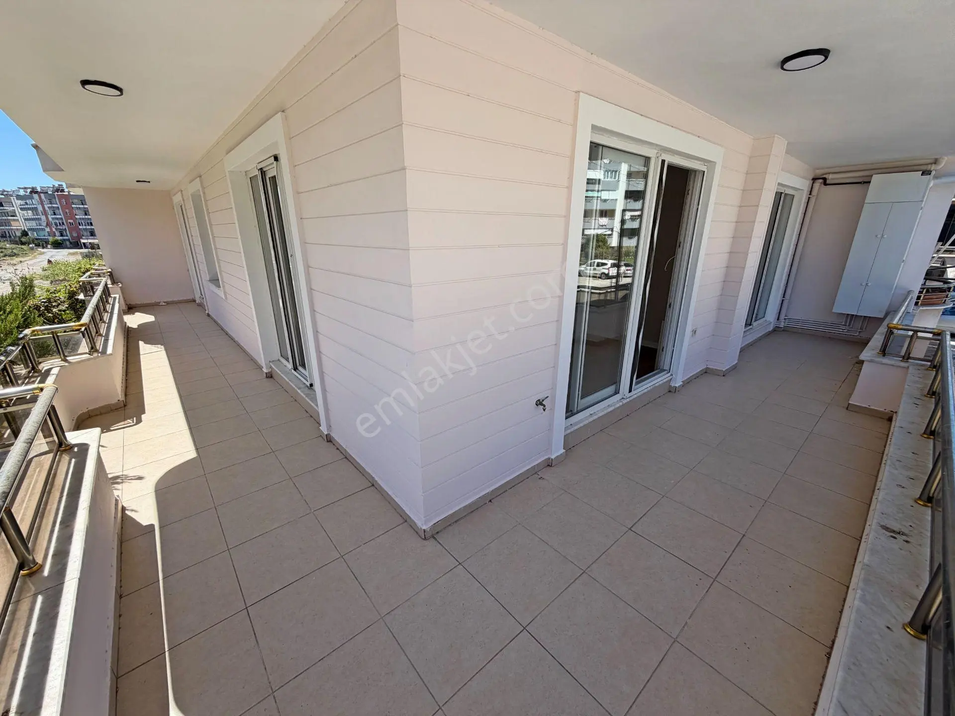 ▀ Güç'ten İkizçay'da Ara Kat Ebeveynli Modern Lüx Tasarımlı 2+1 Daire — fotoğraf 15