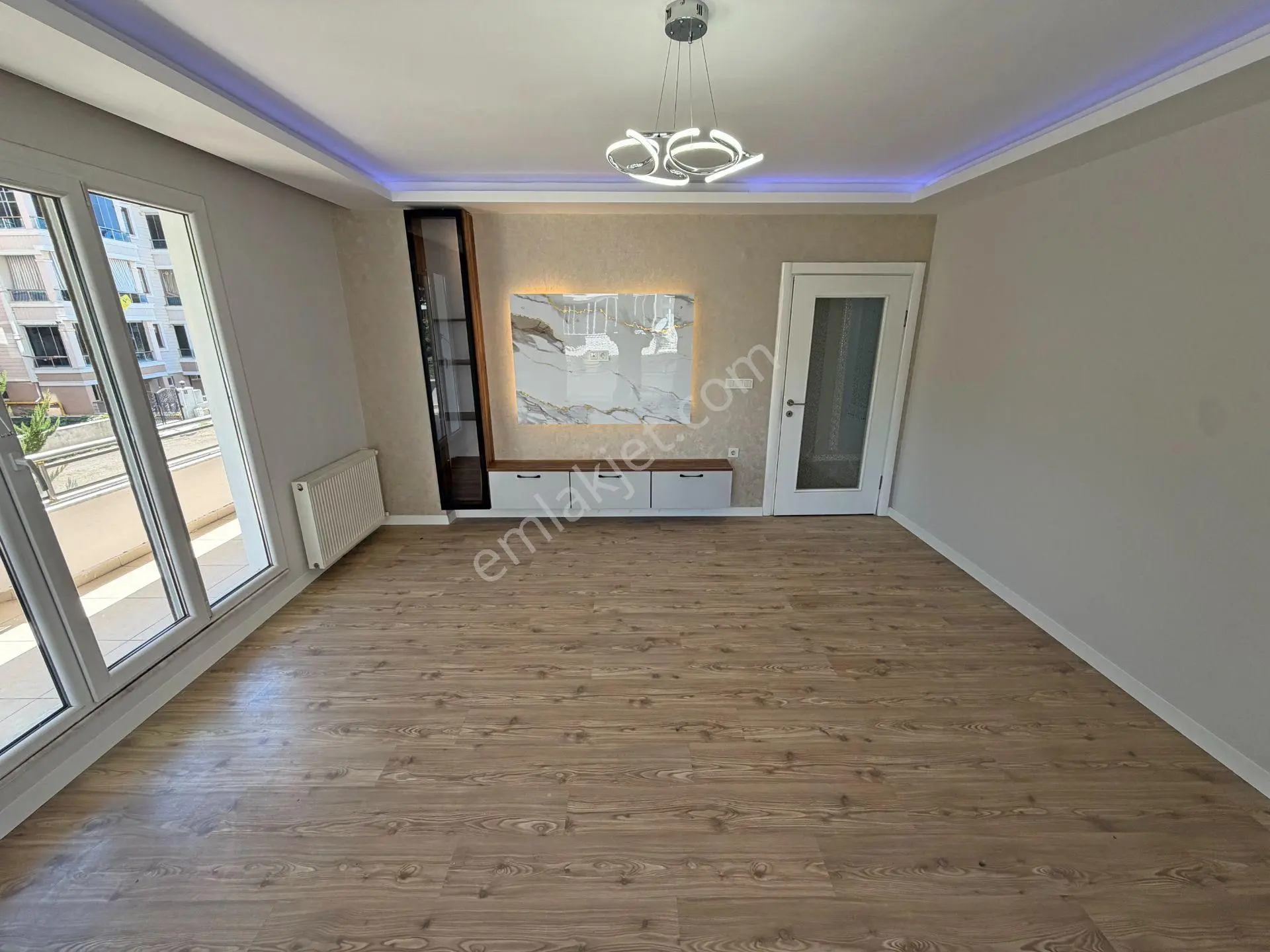 ▀ Güç'ten İkizçay'da Ara Kat Ebeveynli Modern Lüx Tasarımlı 2+1 Daire — fotoğraf 21