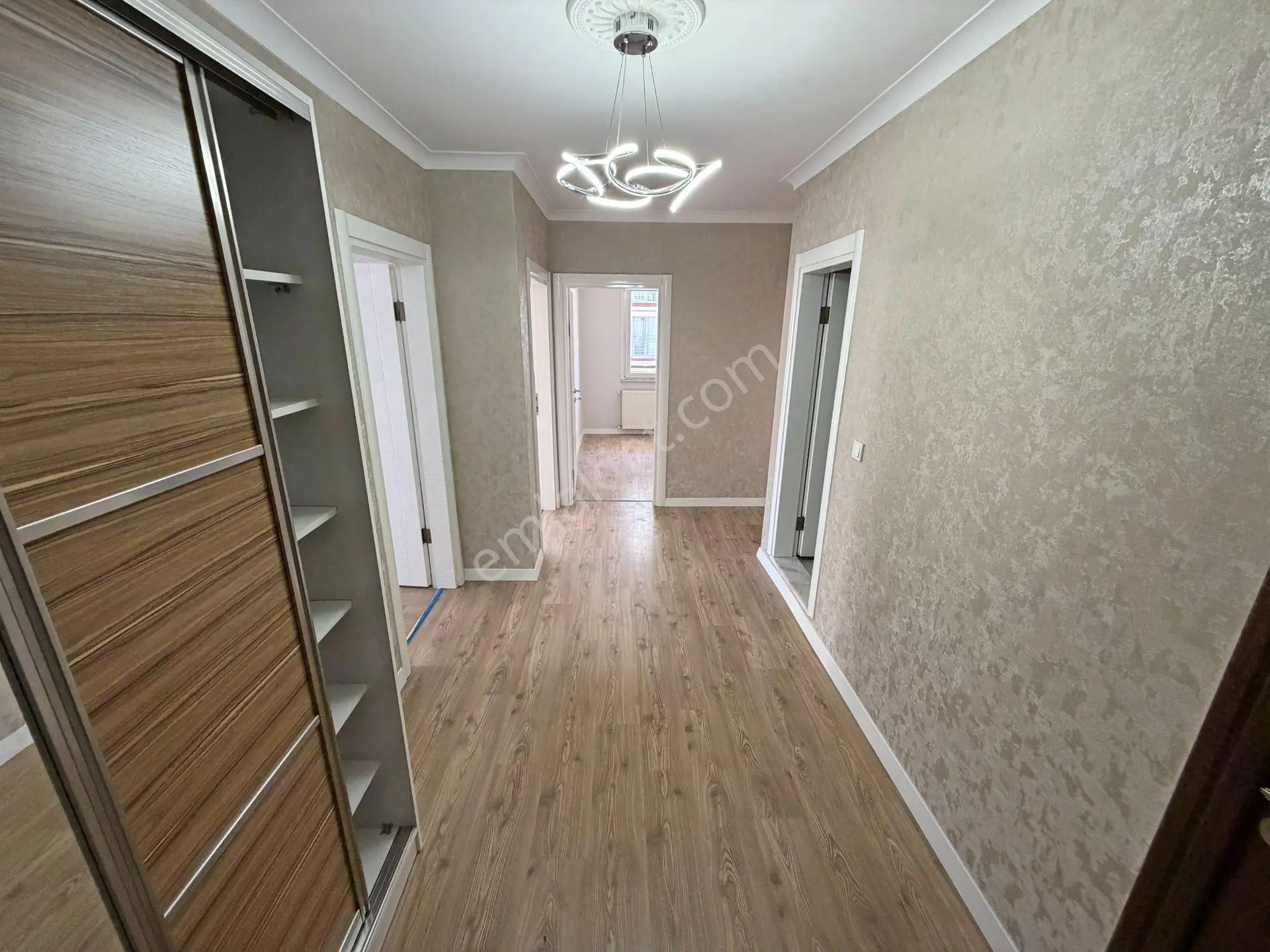 ▀ Güç'ten İkizçay'da Ara Kat Ebeveynli Modern Lüx Tasarımlı 2+1 Daire — fotoğraf 24