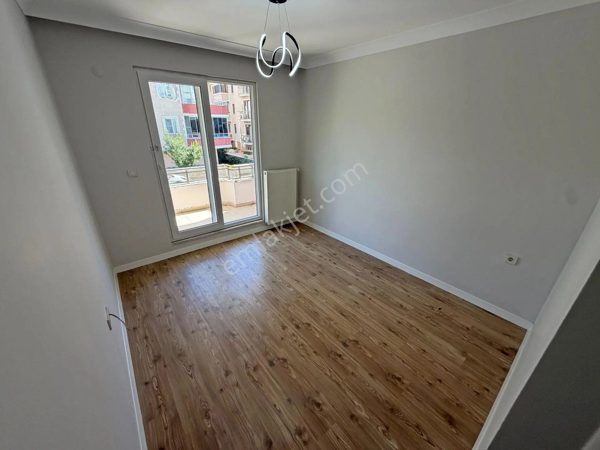 ▀ Güç'ten İkizçay'da Ara Kat Ebeveynli Modern Lüx Tasarımlı 2+1 Daire — fotoğraf 25