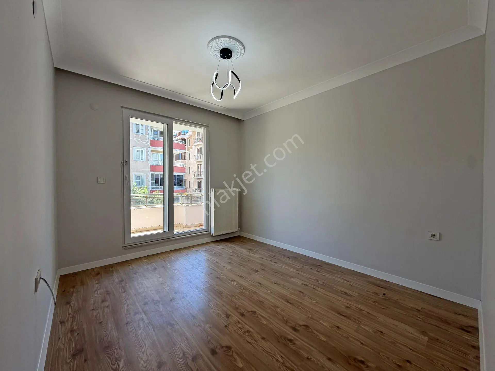 ▀ Güç'ten İkizçay'da Ara Kat Ebeveynli Modern Lüx Tasarımlı 2+1 Daire — fotoğraf 31