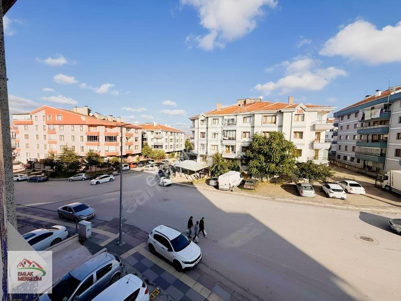 Emlak Merkezim'den H.gazi Göbekte Mükemmel Lokasyon 3+1 Daire — fotoğraf 8