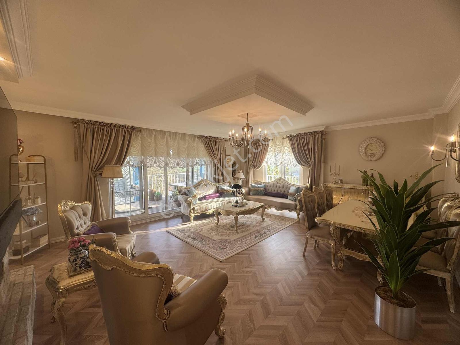 Beypınarda Ultra Lüks Satılık Villa