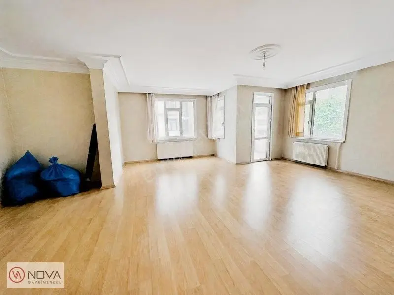 Suadiye Bağdat Caddesine Yürüme Mesafesinde Geniş 3+1 Boş Daire — fotoğraf 3