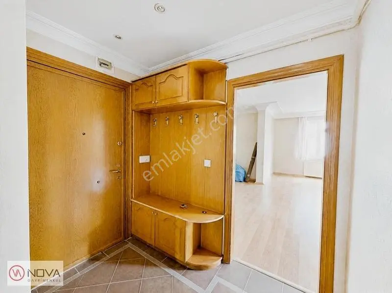Suadiye Bağdat Caddesine Yürüme Mesafesinde Geniş 3+1 Boş Daire — fotoğraf 4