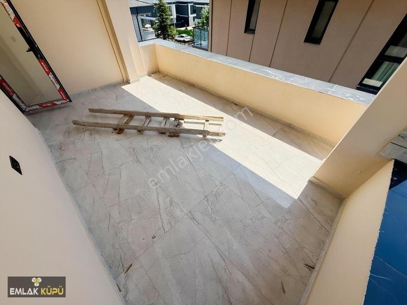 Bağlıca Mah.cadde Cepheye Çift Bahçeli 4+1 Satılık Villa — fotoğraf 16