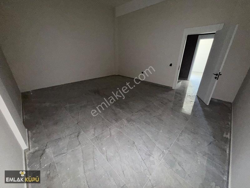 Bağlıca Mah.cadde Cepheye Çift Bahçeli 4+1 Satılık Villa — fotoğraf 25