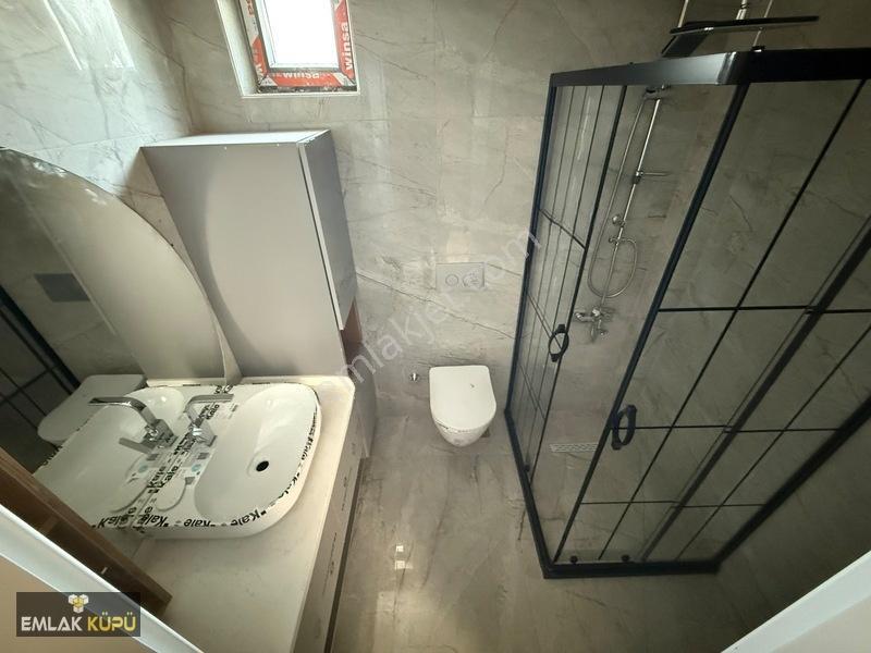 Bağlıca Mah.cadde Cepheye Çift Bahçeli 4+1 Satılık Villa — fotoğraf 29