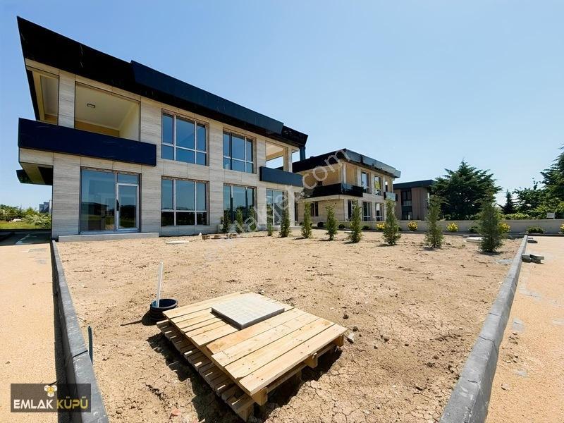 Bağlıca Mah.cadde Cepheye Çift Bahçeli 4+1 Satılık Villa — fotoğraf 31