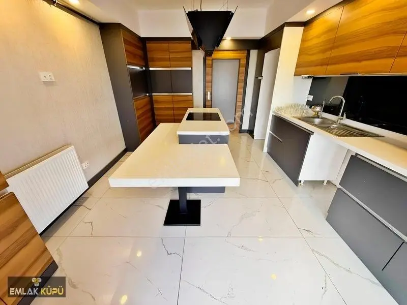 Bağlıca Mah. Kapalı Otoparklı Geniş Katta Tek 4+1 Satılık Daire — fotoğraf 5