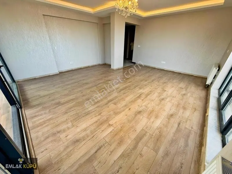 Bağlıca Mah. Kapalı Otoparklı Geniş Katta Tek 4+1 Satılık Daire — fotoğraf 17