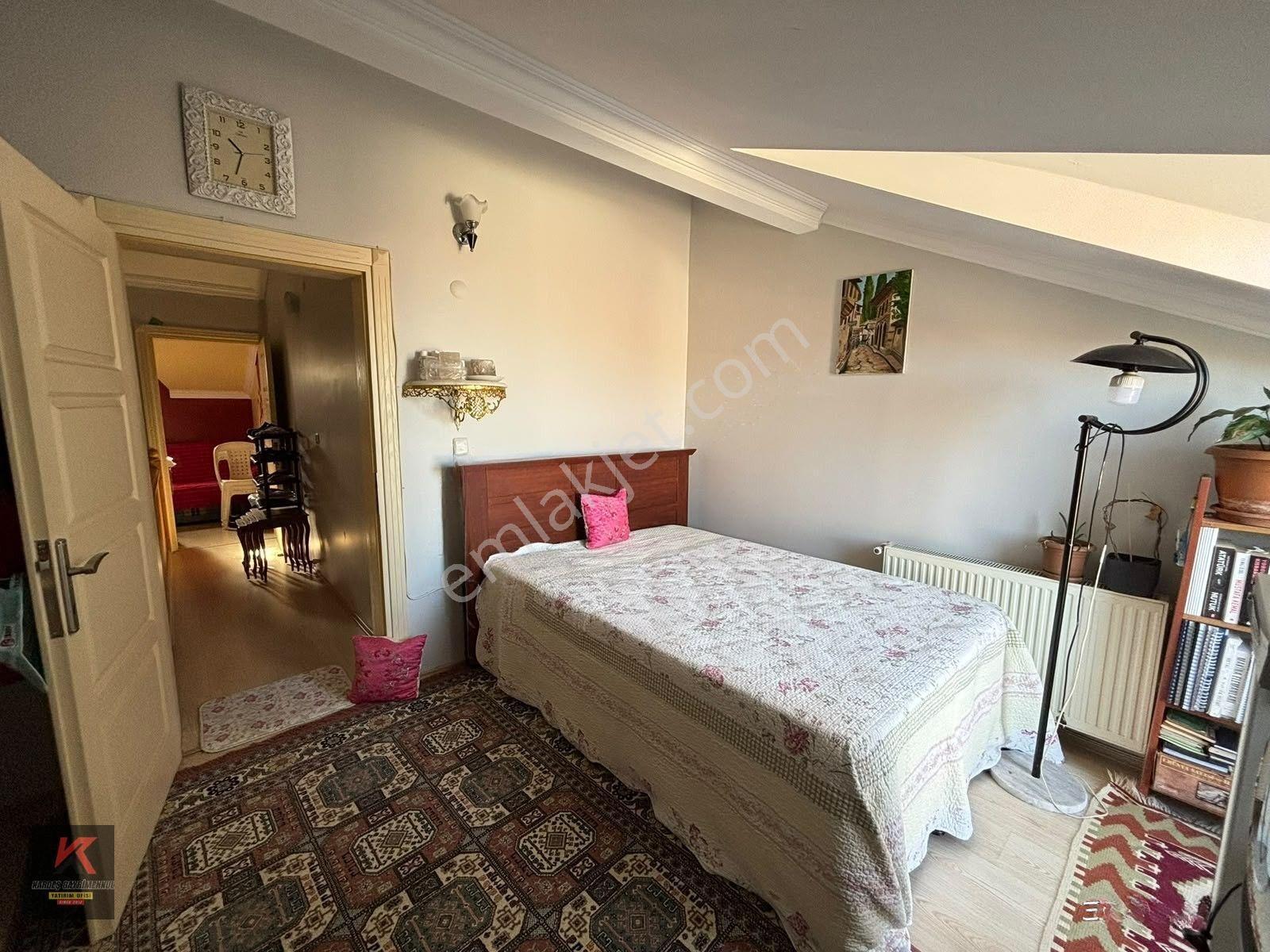 Kardeş’ten | Şehir Merkezinde Deniz Manzaralı | Çift Mutfaklı 4+1 Tripleks — fotoğraf 28