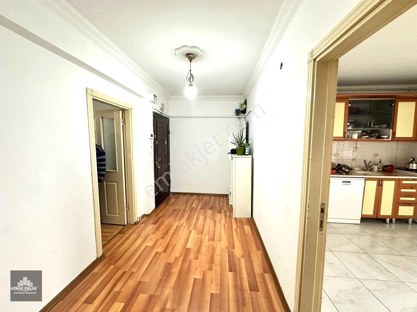 Uzman Emlak Ofisinden İncirli Mh.de Cadde Üzeri Manzaralı Geniş 3+1 Daire — fotoğraf 14