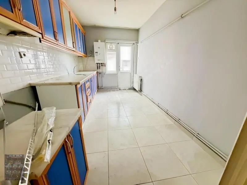 Es'as'tan İstasyon Mahallesinde 3+1 Okul Yakını Satılık Daire — fotoğraf 18