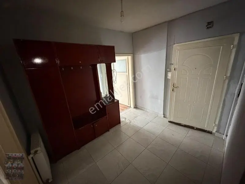 Es'as'tan İstasyon Mahallesinde 3+1 Okul Yakını Satılık Daire — fotoğraf 19