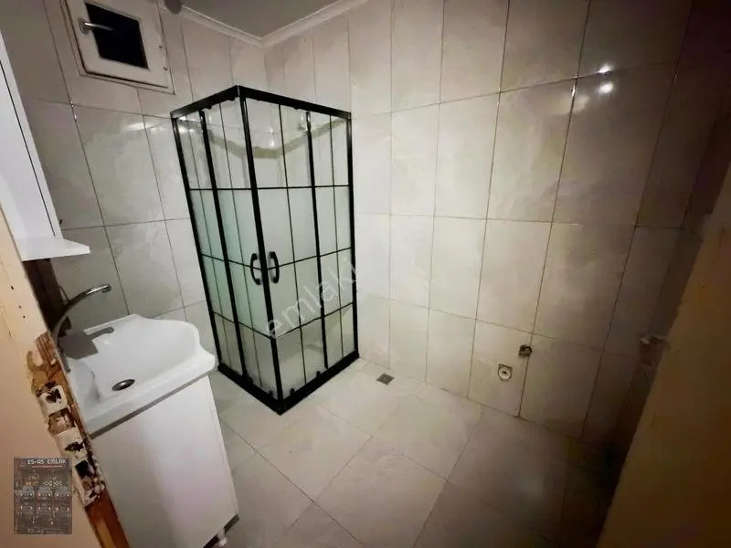 Es'as'tan İstasyon Mahallesinde 3+1 Okul Yakını Satılık Daire — fotoğraf 26